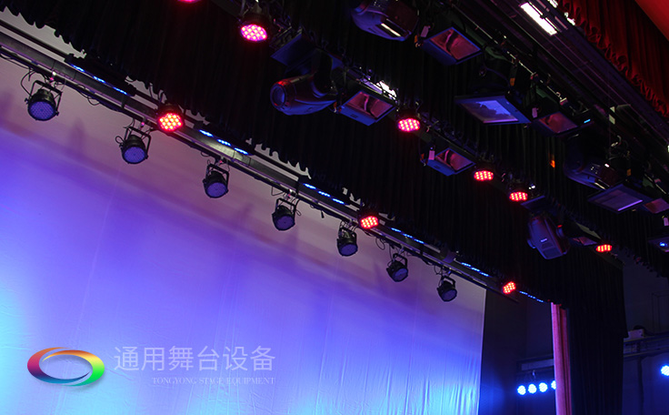 燈光吊桿機(jī)組成(桿體結(jié)構(gòu)、卷?yè)P(yáng)系統(tǒng)和控制系統(tǒng)等)及相關(guān)參數(shù)